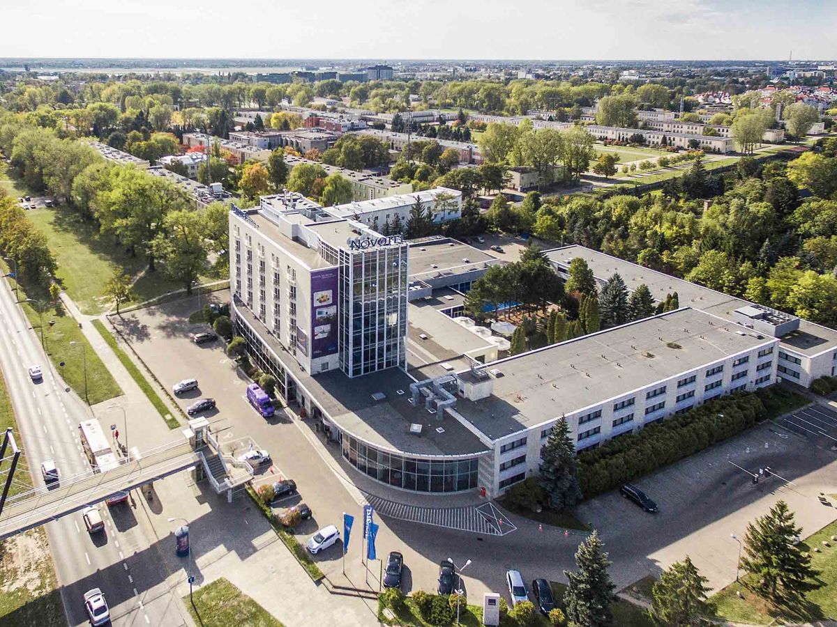 Novotel Warszawa Airport, oświetlenie